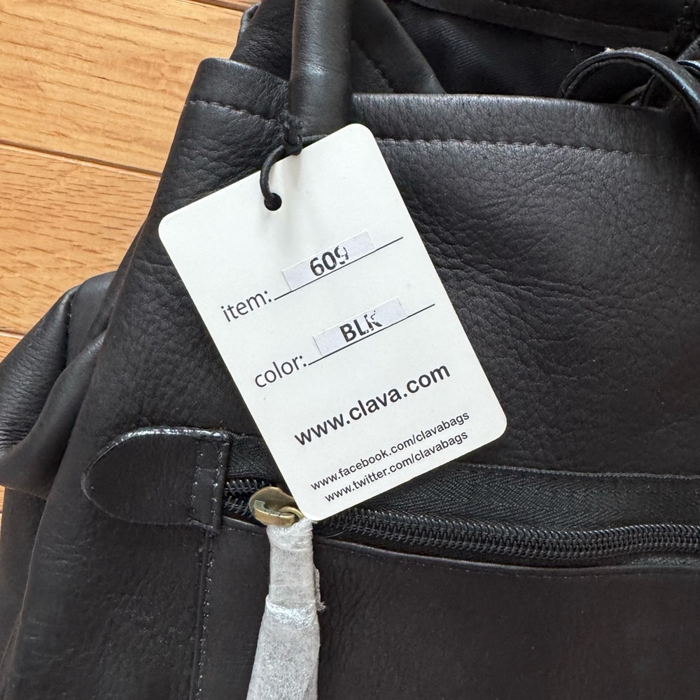 Clava Black Leather Shoulder Bag - Picture 4 of 4